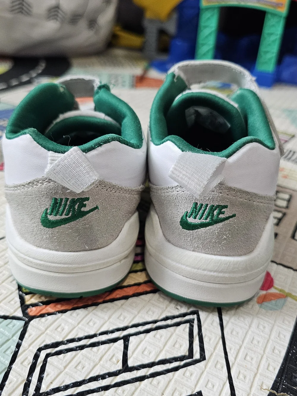Jordan Kids' White & Green Low-Top Sneakers